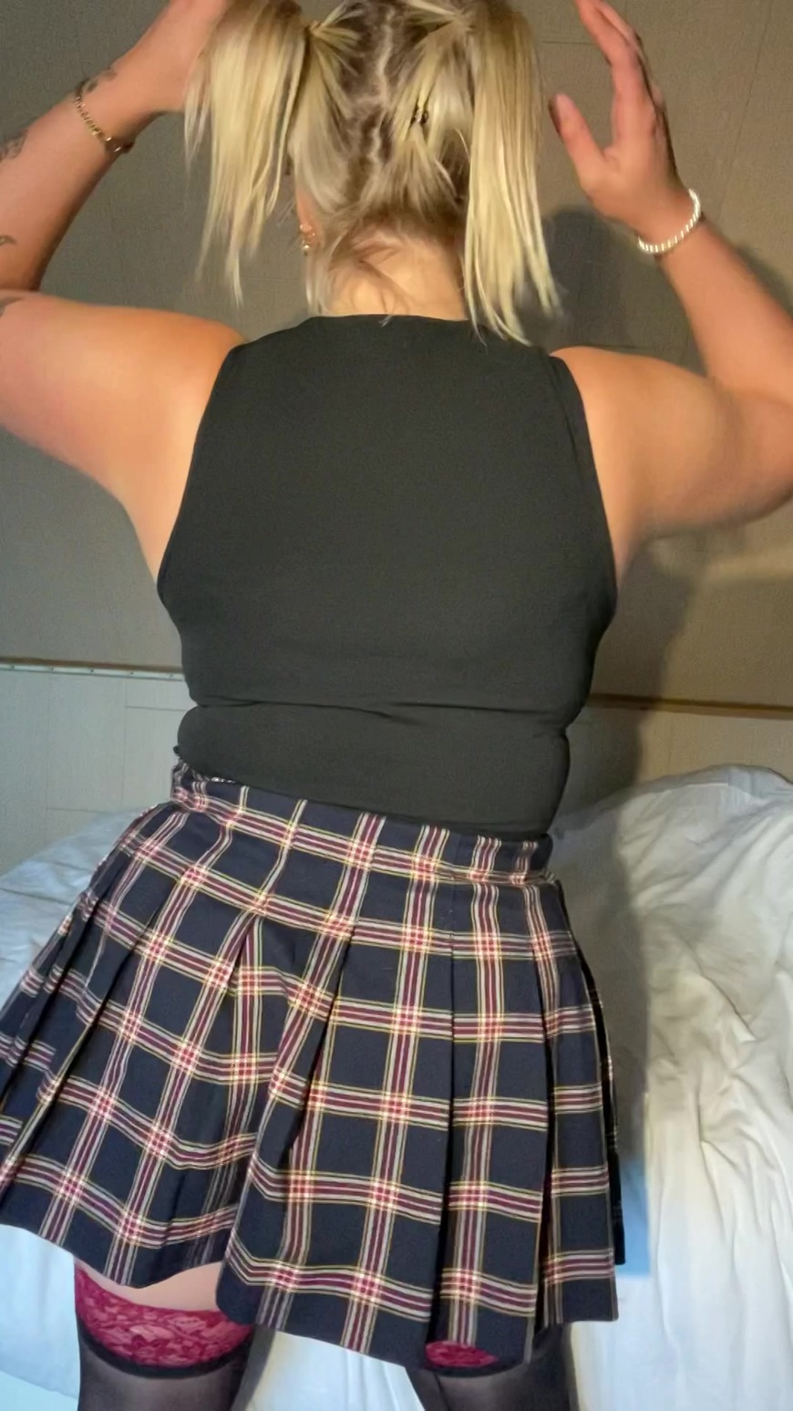 Hot teacher is twerking for you with her big fat assðŸ¥µðŸ˜ˆ - clip coverforeground