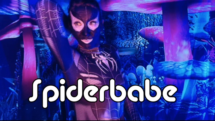 Spiderbabe - clip coverforeground