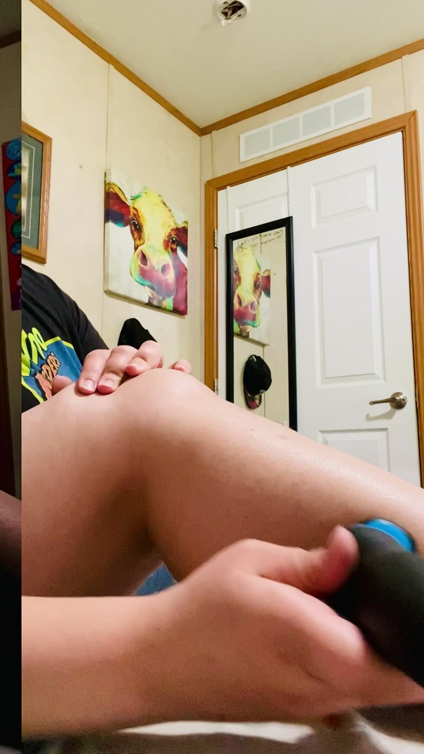 Shave my legs with me! - clip coverforeground
