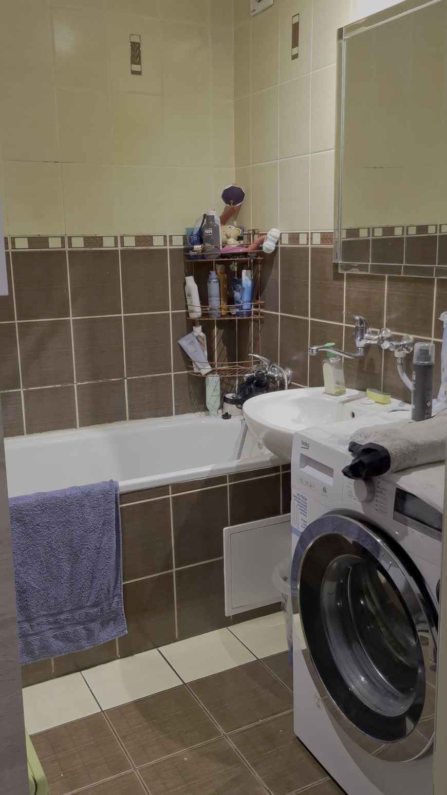 Bathroom scene - first I shaved my beard and then I went to the bath, shaved my pubic hair and took a shower 🍆🙂 - clip coverforeground