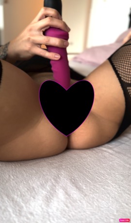 Wanna see me playin with my purple dildo? 🤤💦