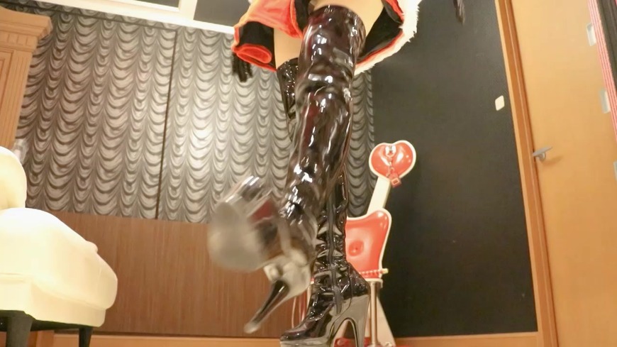 Domination of PVC gloves and boots　POV - clip coverforeground