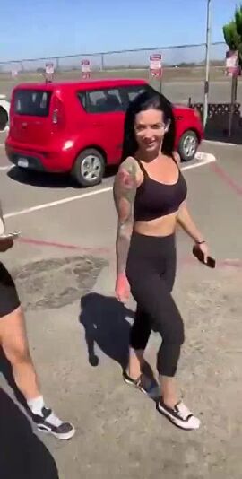 Hot outdoors GGB threesome fun with Lela Star & Katrina Jade - clip coverforeground