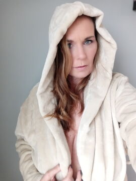 Shower play-Mommy enjoys her showers (28 mins)  - clip coverforeground