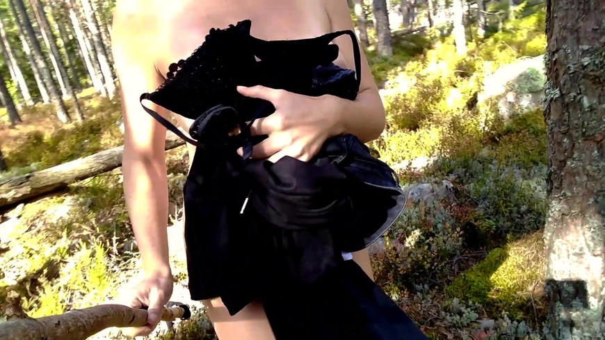 📂 Walking 23min away from my Clothes  - clip coverforeground