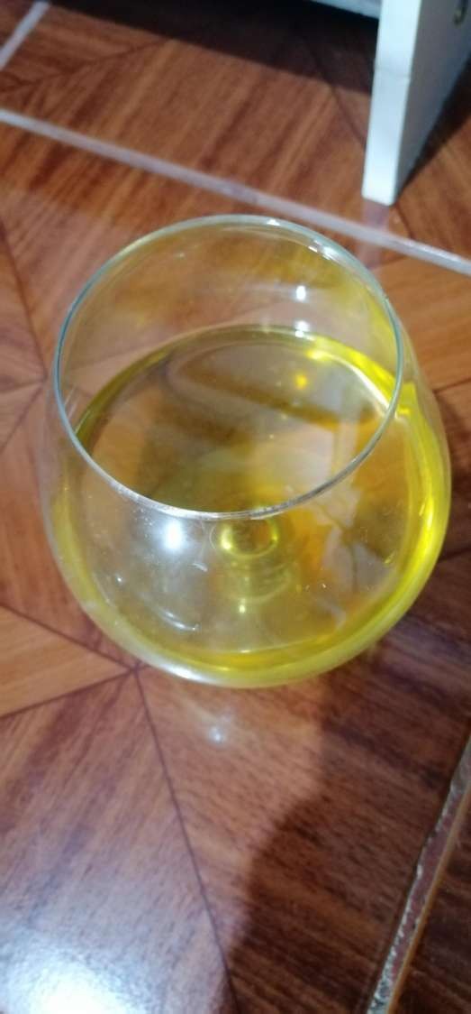Drink my pee in wine glass - clip coverforeground