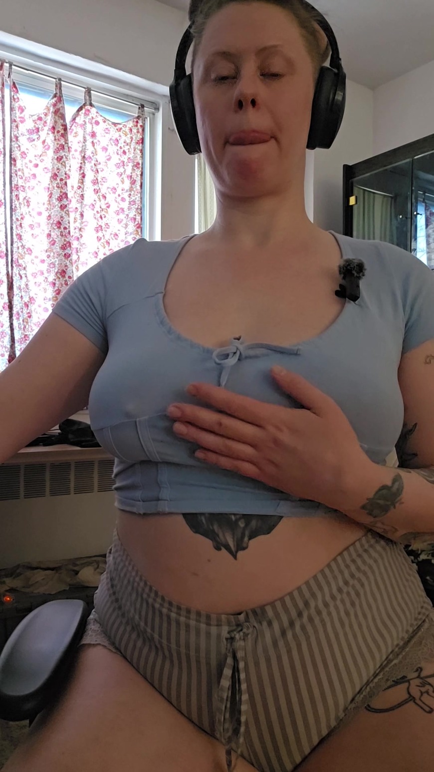 Edging my tits and pussy while editing P 2 - clip coverforeground