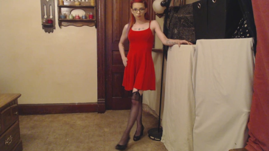 Red Dress Strip Tease Solo - clip coverforeground