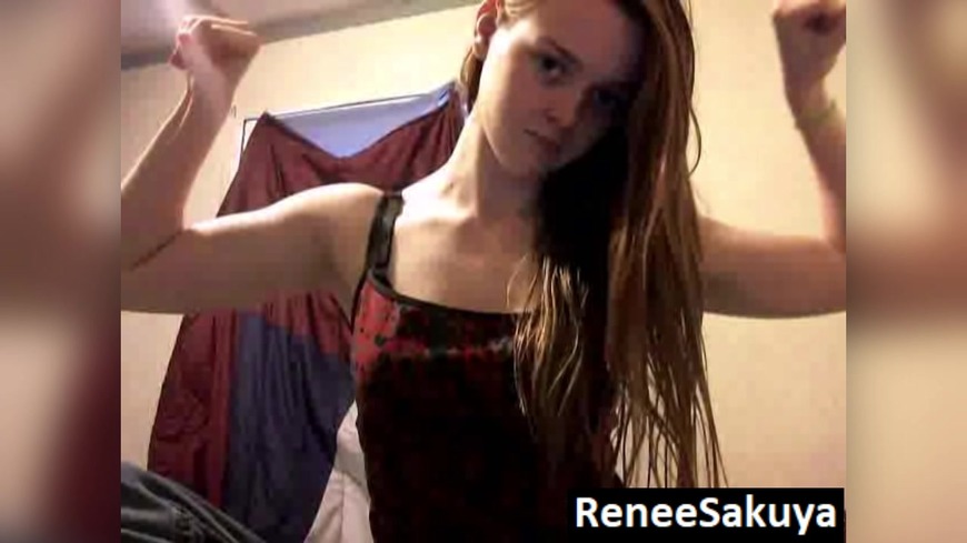 Bicep flexing - clip coverforeground