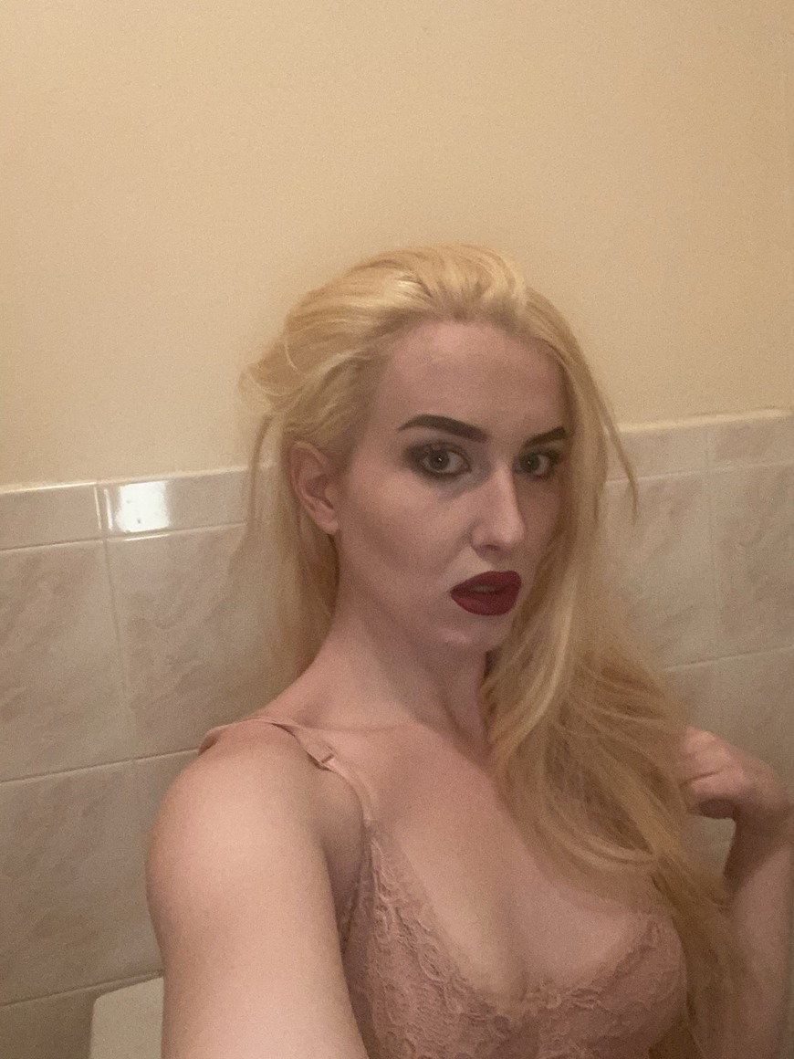 Playing with my wet pussy  - clip coverforeground
