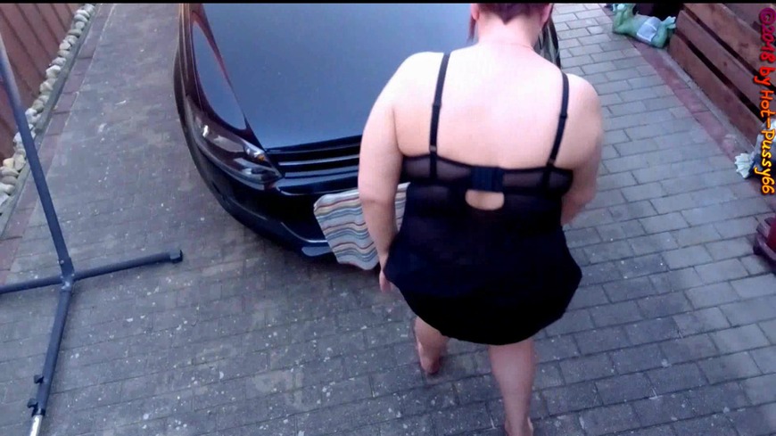 Auto waschen in Sexy Dessous - clip coverforeground