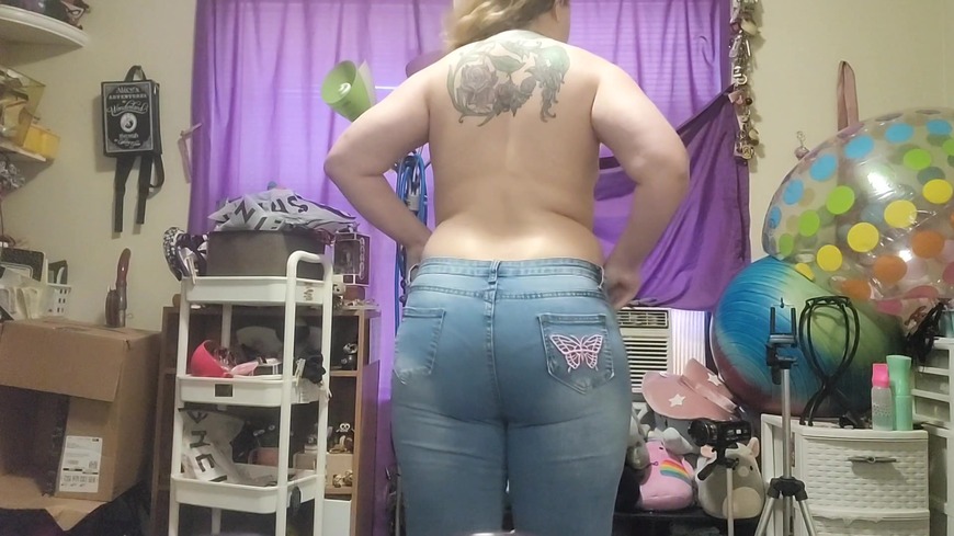 Butterfly Jeans Pulled On - clip coverforeground