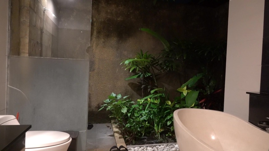 #NEW# 😏Hardcore sex in our jungle bathroom 🫣💦💦 - clip coverforeground
