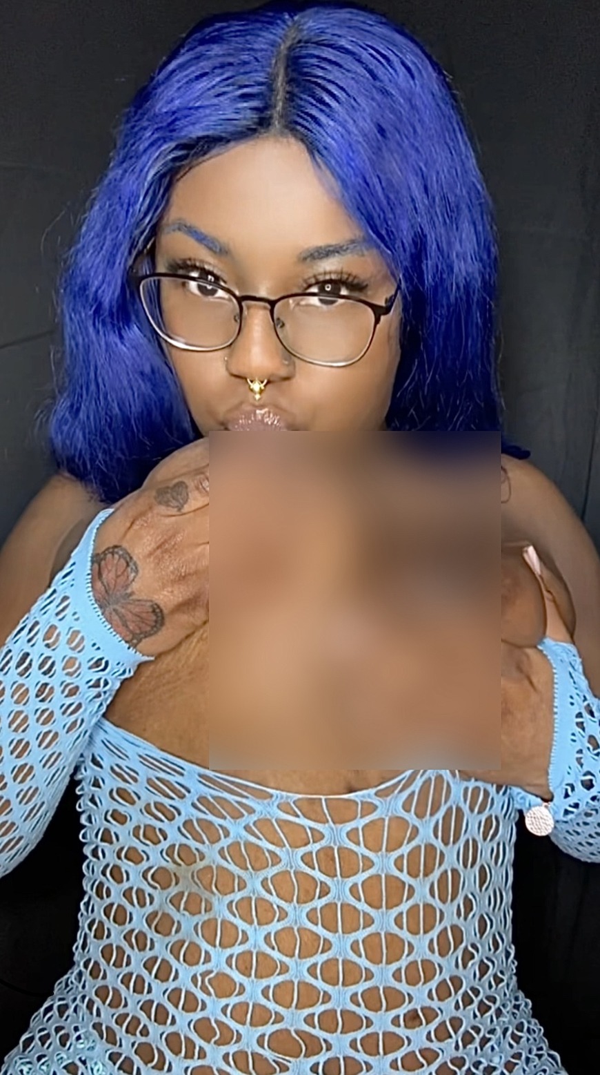 Blue Ebony Girl Sucks And Bites Her Tits - Clip by BlueLaSirene 🧜🏾‍♀️🇭🇹  - Fancentro