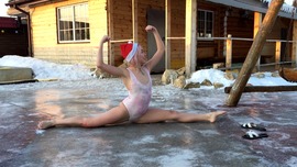 Russian babe doing yoga in winter 