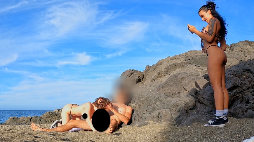 Beach cumtime with two little bitches - clip coverforeground