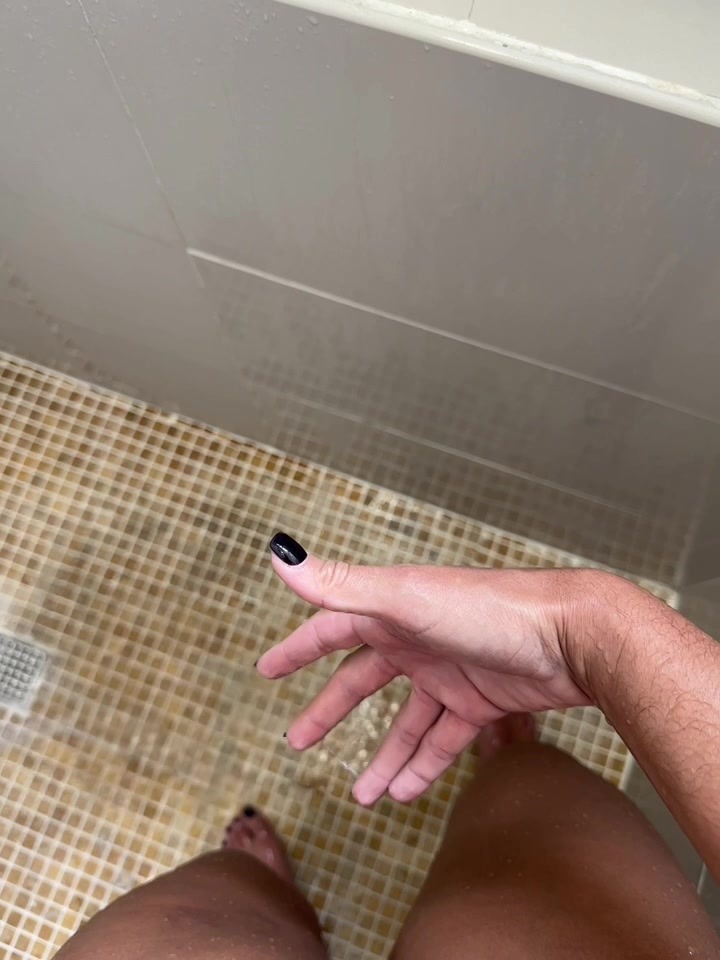 Pensé en ti mientras me bañaba y mira como me puse 💦😈 - clip coverforeground
