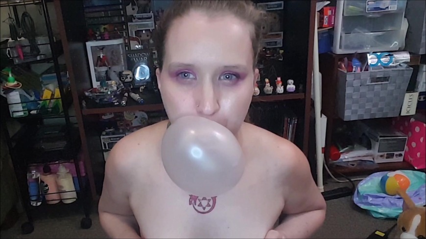 Bubble Gum Tease : Twerk & Boob Play - clip coverforeground