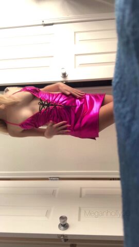 Pink shiny dress  - clip coverforeground
