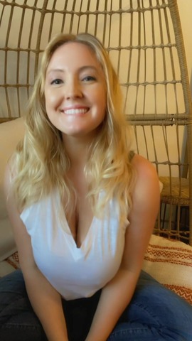 Milky Huge Boob Blonde Milf Sucks Tits, Spits & Drools All Over All Natural 34GG's