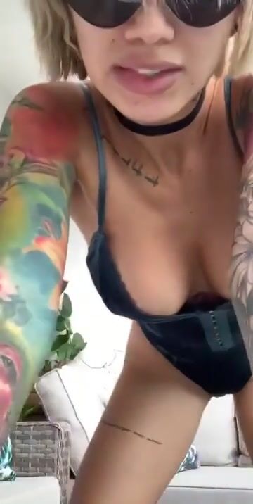 I had so much fun by fucking my tight asshole with my fingers and pleasuring my clit until I reached an intense orgasm 😈🍑  Care to join me for round two? - clip coverforeground