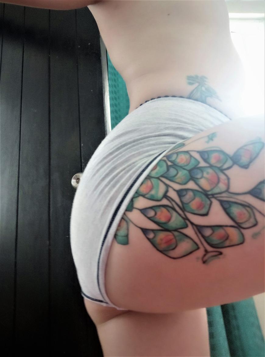 Masturbating with my new toy! - clip coverforeground