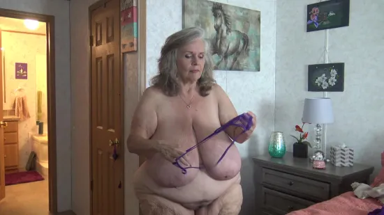 Suzy In New Lingerie