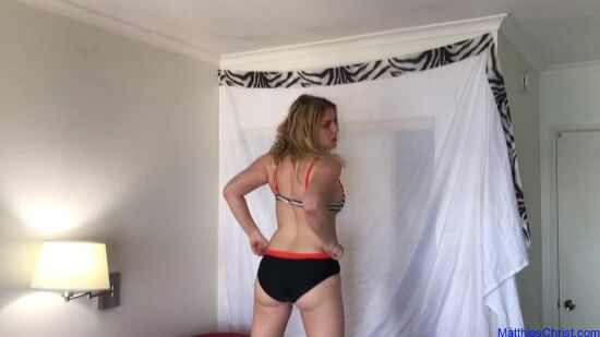 Stepdaughter's New Bikini Comes Off