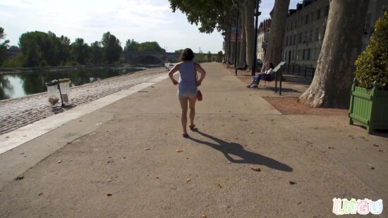 Joye Show Her Diaper In Public