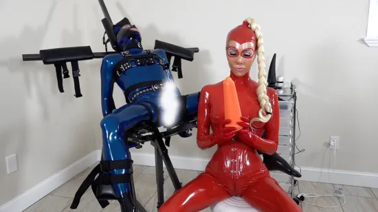 Cock Electroplay And Big Ass Toys On The Luciferrr Chair