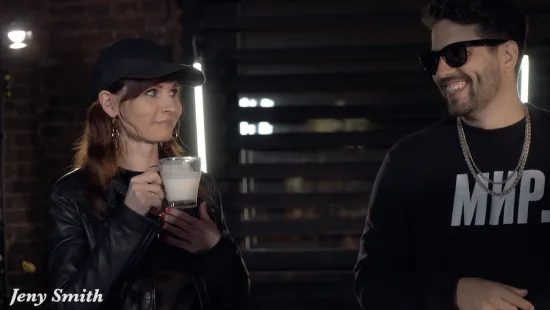 Jeny Smith - How to Play a Dj