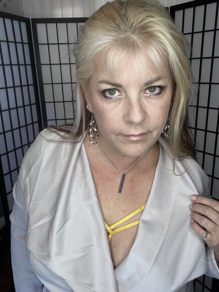 Joclyn Stone Photos, Galleries and Videos