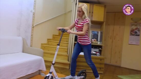 Casting Nesty 31 Age for Mugur Porn Production , Camera Gonzo Style