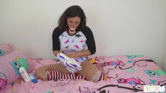 Joye Change Her Diaper In Bed