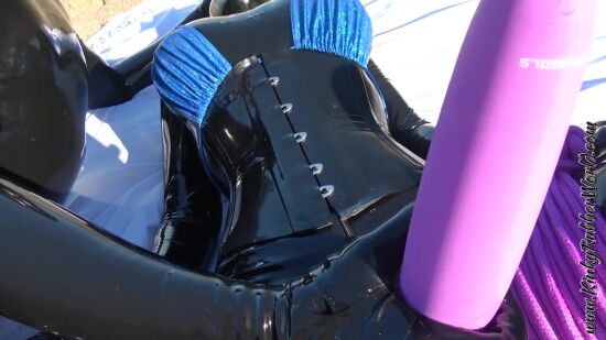 Rubber_Jeff Using the Blind Fuckdoll on the Beach P2