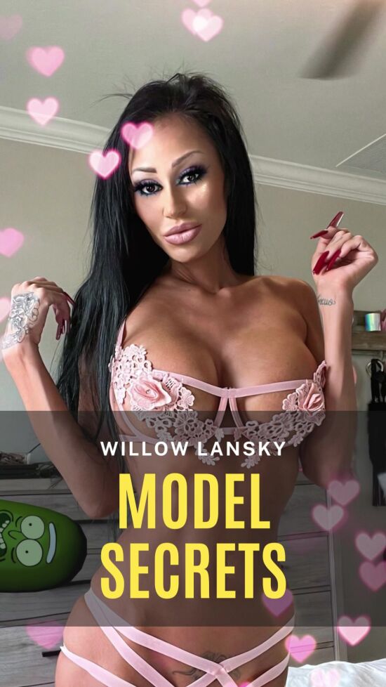 Model Secrets 012 - Willow Lansky 01