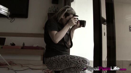 Real Porn Life - Un Dia En El Trabajo