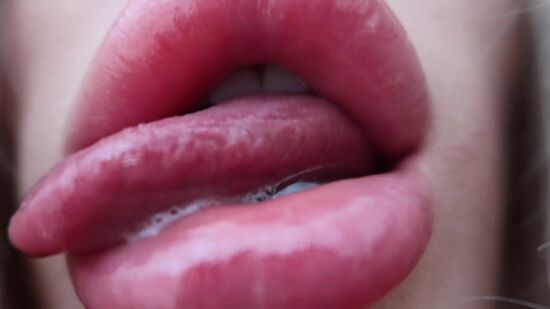 Orgasm (Nylon Feet Fetish & Mouth Play)