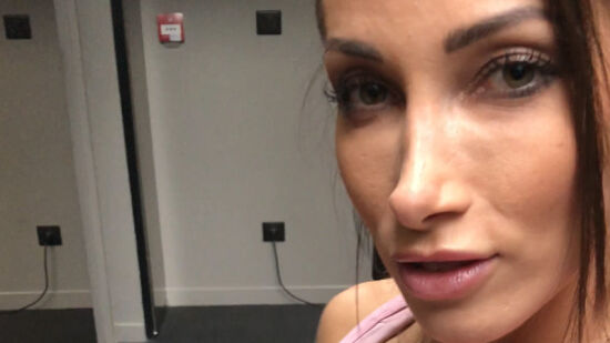 Showing My Ass at the Gym