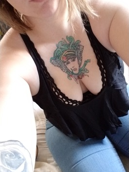 CurvyKate1023