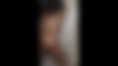 Story show  - post hidden image