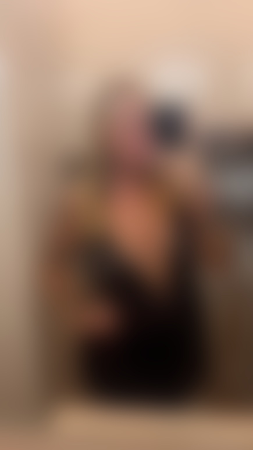 Je hoeft geen fan te zijn om met me te kletsen…Dus als je me iets wilt vragen, fantaseren of gewoon gezellig wil zijn nu is je kans! 💋 - post hidden image