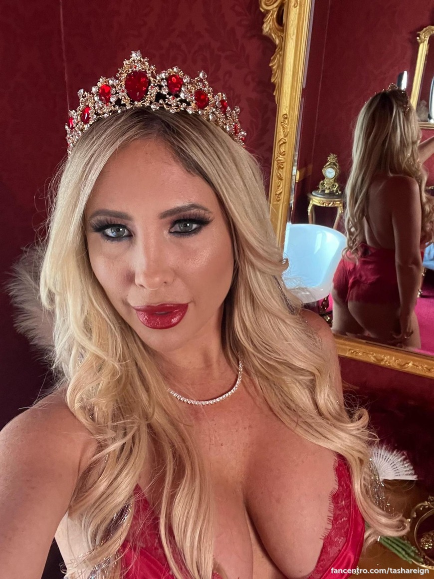 Can I be your queen and reign in your heart? 💕 1