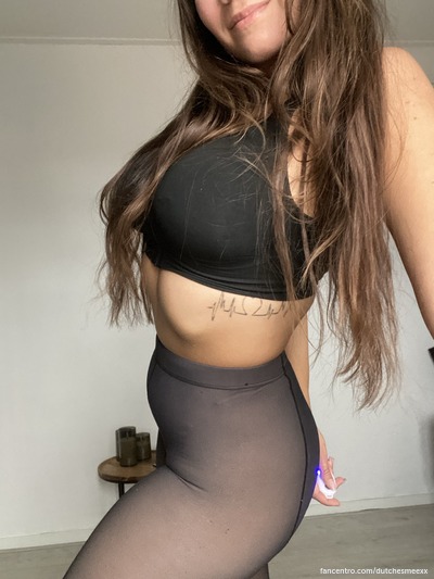 Naughty girl 🤭