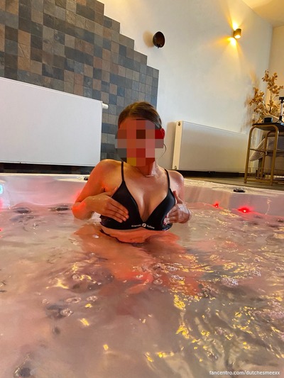 Spuit je ballen hier maar leeg schatje ! 💦