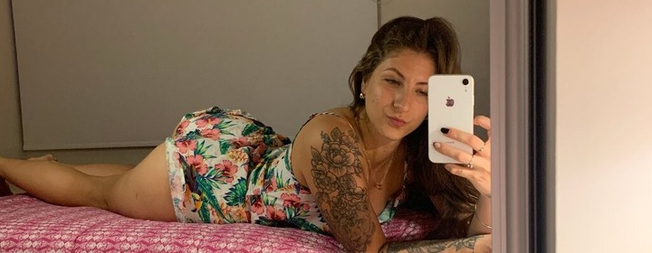 Elenaaaa - profile image