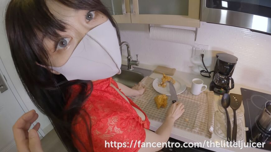 Chinese new eve feast is to suck the cock 1