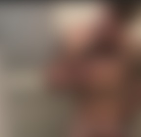 Boring day in the house😴 - post hidden image