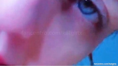 Preview of my video ✨💋
✨Petite’s Blowjob Close Up✨💕