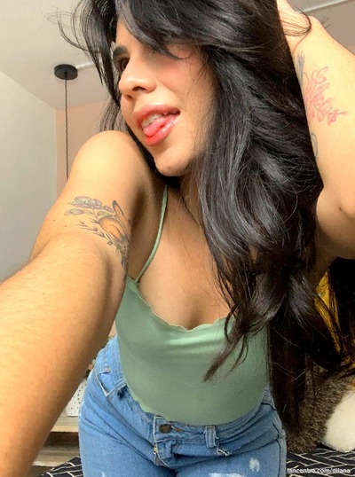 Tell me your deepest wish... 💋